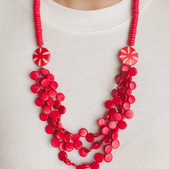 Vintage Wood Bright Red Candy Round Disc Beaded Statement Bold Bib Necklace - Picture 10 of 11